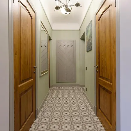 Quiet Garden Deluxe Apartment Рига Экстерьер фото